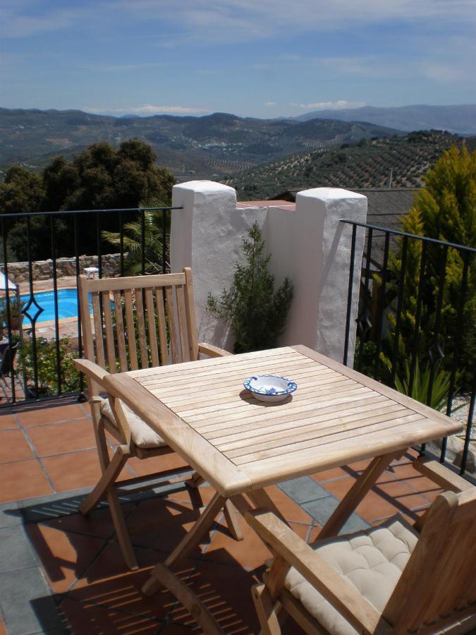 Bed and Breakfast Cortijo La Haza Iznájar Exterior foto